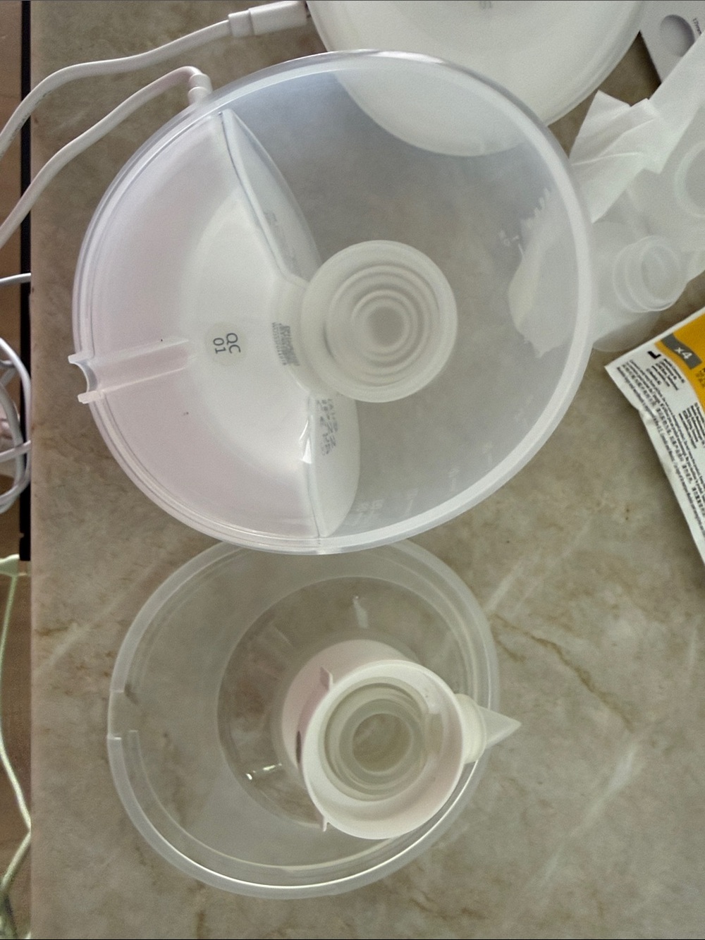 Momcozy Double Electric Breast Pump with Cream Carry Case - Cream/Pink - Picture 12 of 16